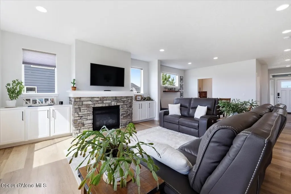 1096 E Percival Lane Post Falls ID 83854