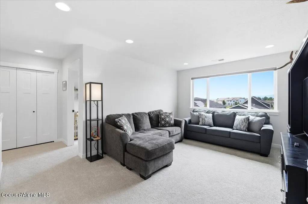 1096 E Percival Lane Post Falls ID 83854