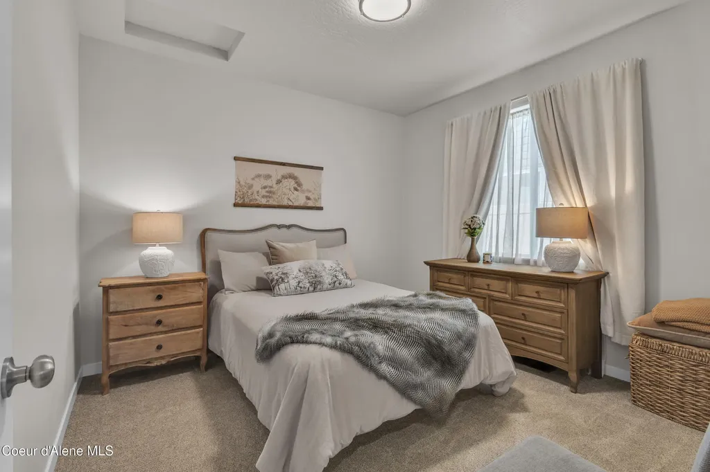 3510 N Cyprus Fox Loop Post Falls ID 83854