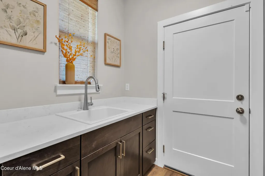 3510 N Cyprus Fox Loop Post Falls ID 83854