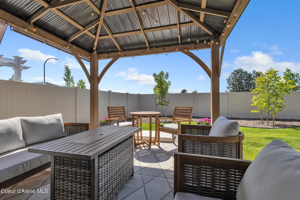 3510 N Cyprus Fox Loop Post Falls ID 83854