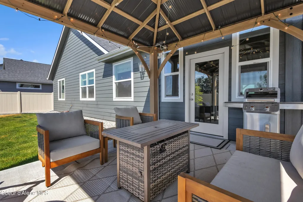 3510 N Cyprus Fox Loop Post Falls ID 83854