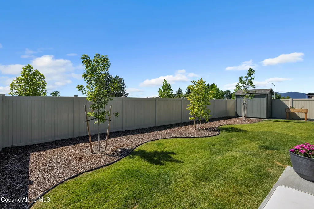 3510 N Cyprus Fox Loop Post Falls ID 83854