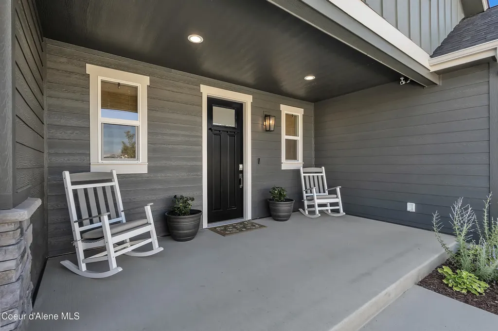 3510 N Cyprus Fox Loop Post Falls ID 83854