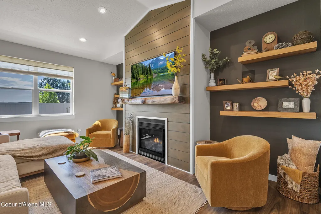 3510 N Cyprus Fox Loop Post Falls ID 83854