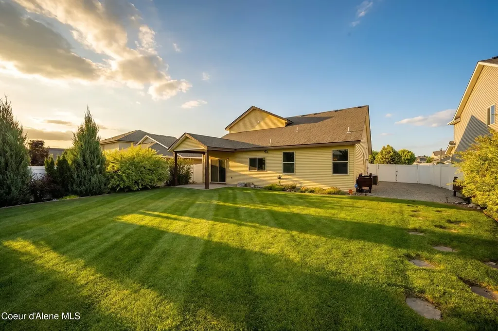 1543 N Chetco Drive Post Falls ID 83854