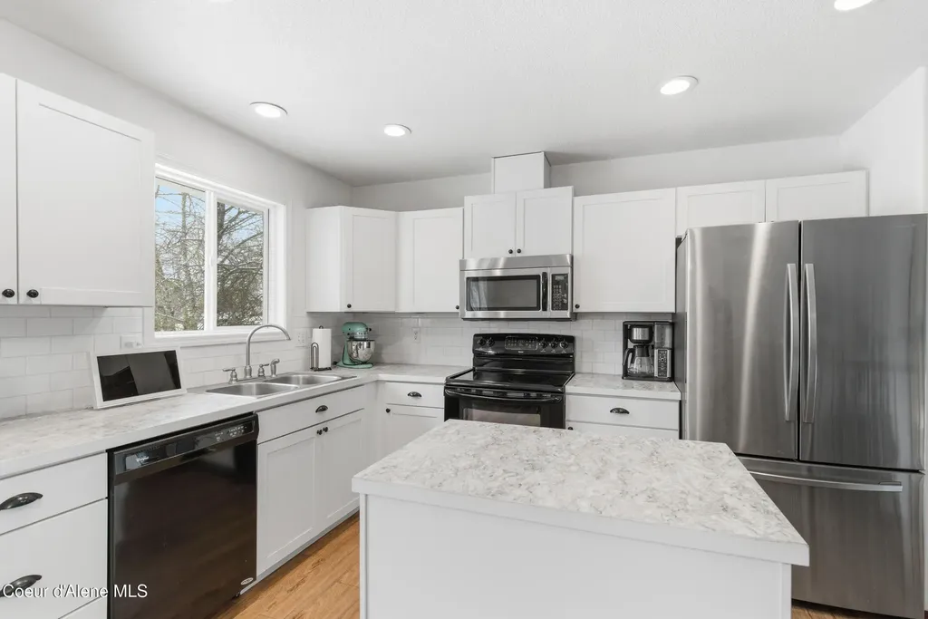 1909 W James Crowe Drive Hayden ID 83835