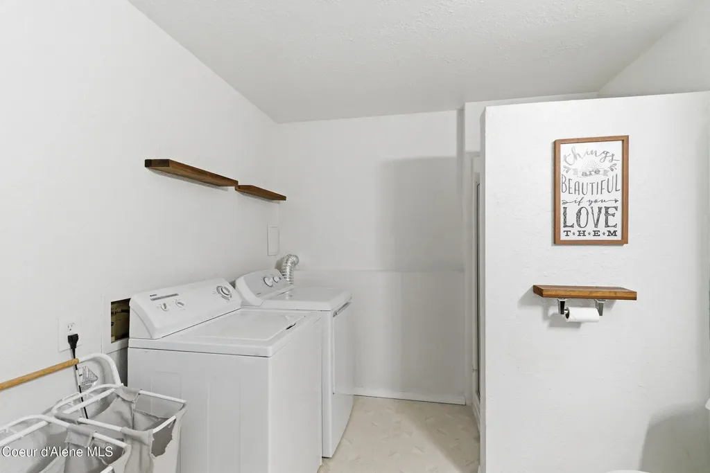 1909 W James Crowe Drive Hayden ID 83835