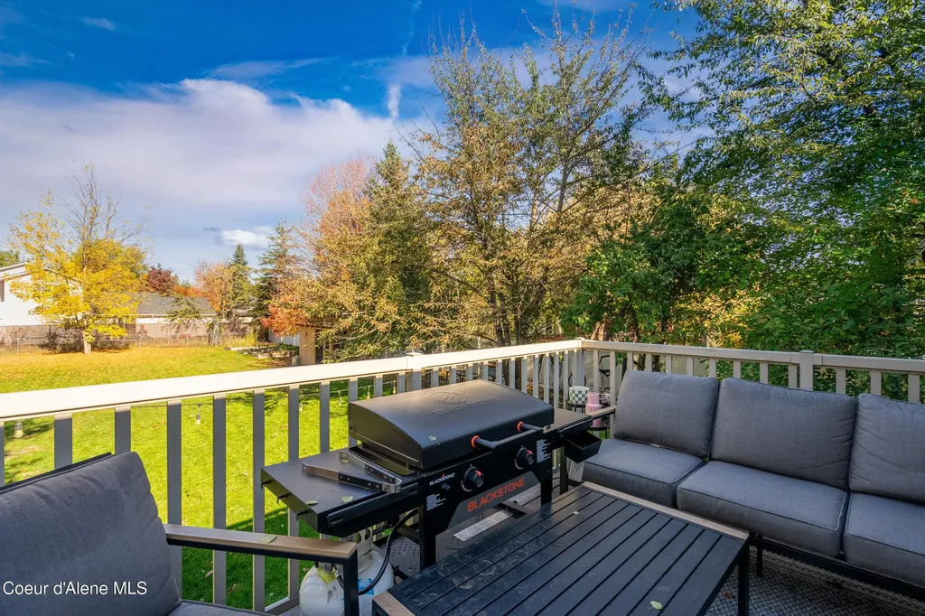 1909 W James Crowe Drive Hayden ID 83835