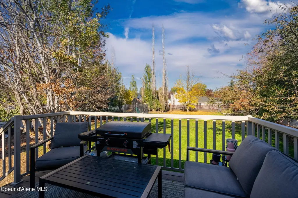 1909 W James Crowe Drive Hayden ID 83835