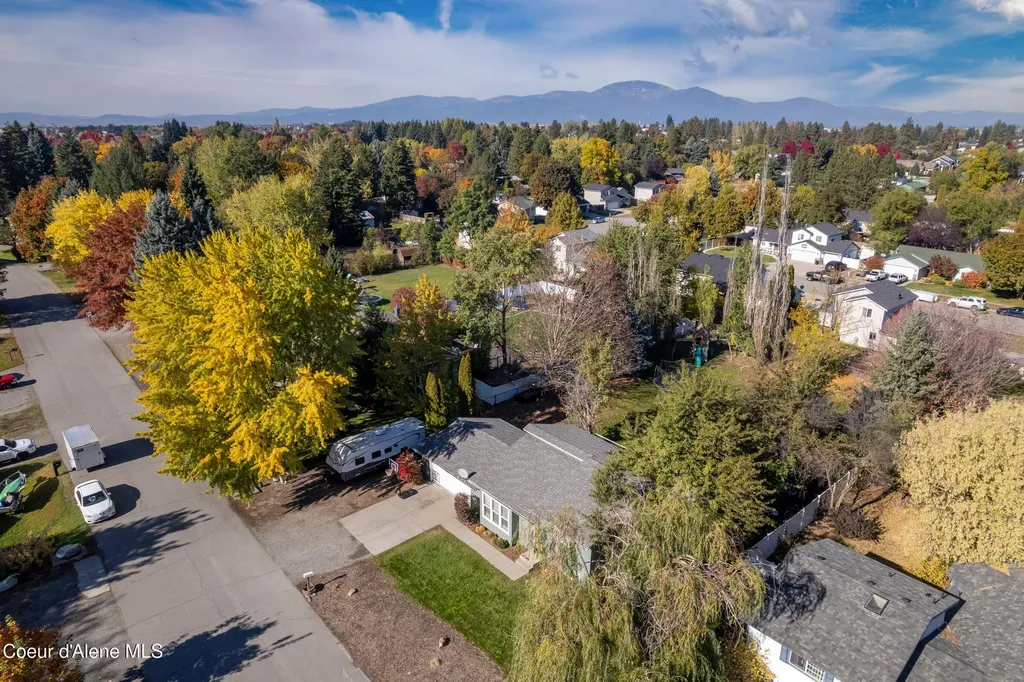 1909 W James Crowe Drive Hayden ID 83835