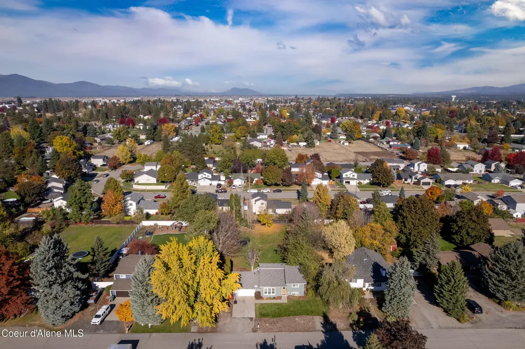 1909 W James Crowe Drive Hayden ID 83835
