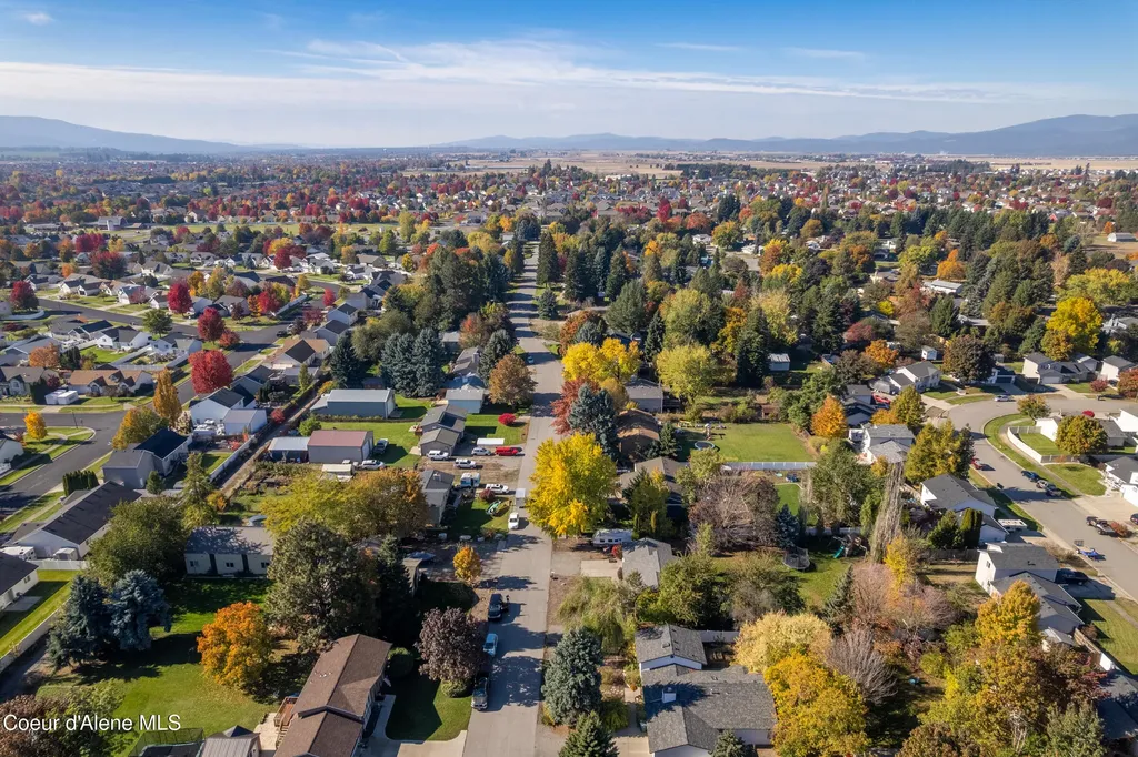 1909 W James Crowe Drive Hayden ID 83835