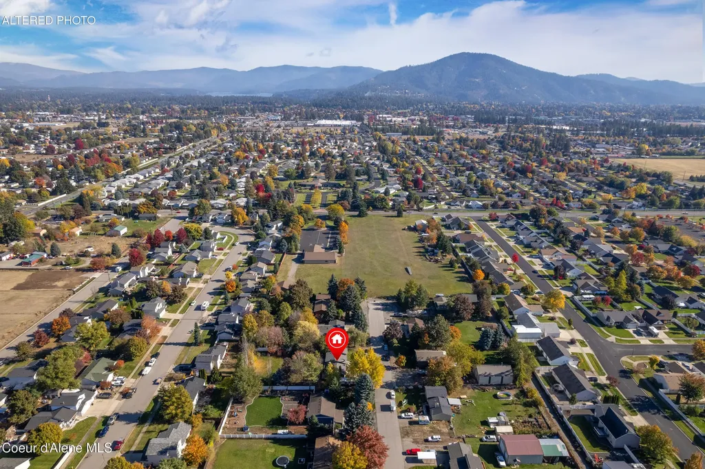 1909 W James Crowe Drive Hayden ID 83835