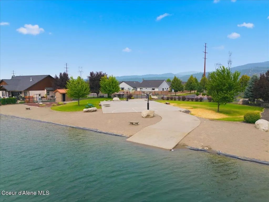 13325 N Glistening Court Rathdrum ID 83858