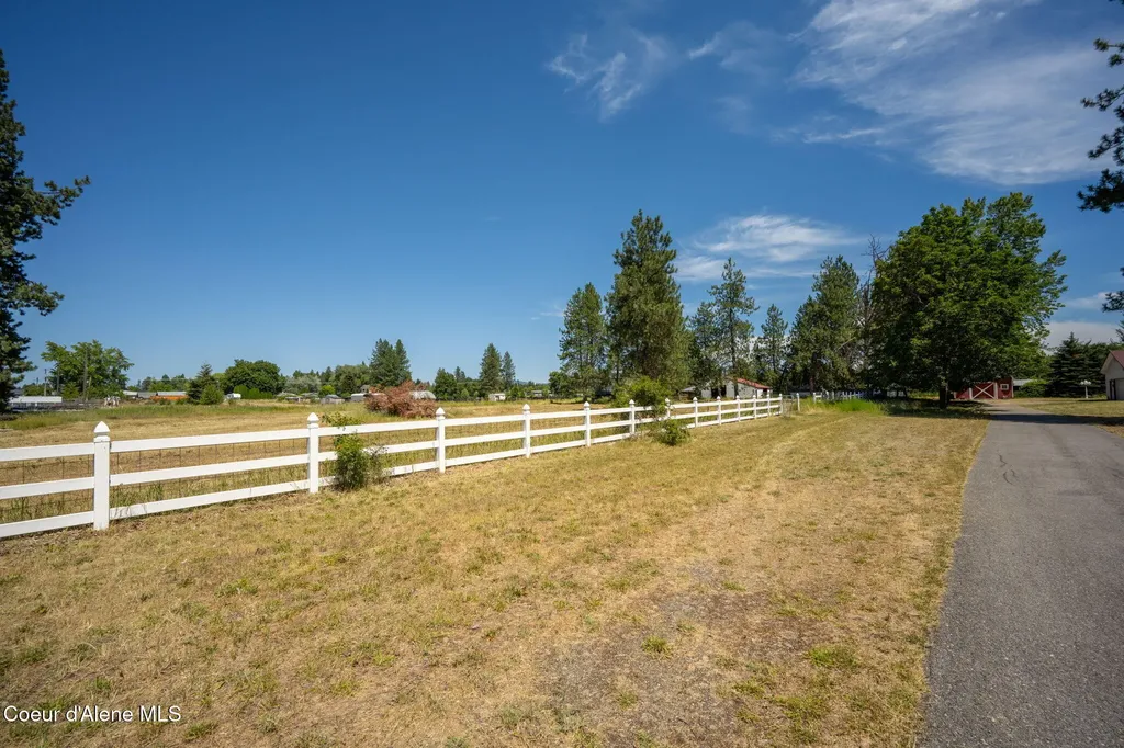 10064 N Government Way Hayden ID 83835