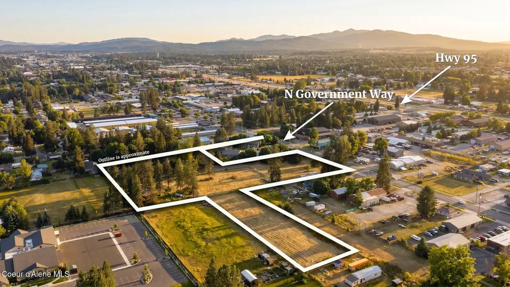 10064 N Government Way Hayden ID 83835