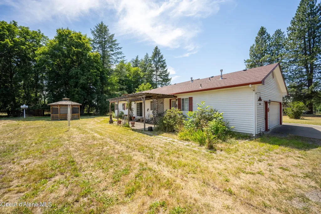 10064 N Government Way Hayden ID 83835