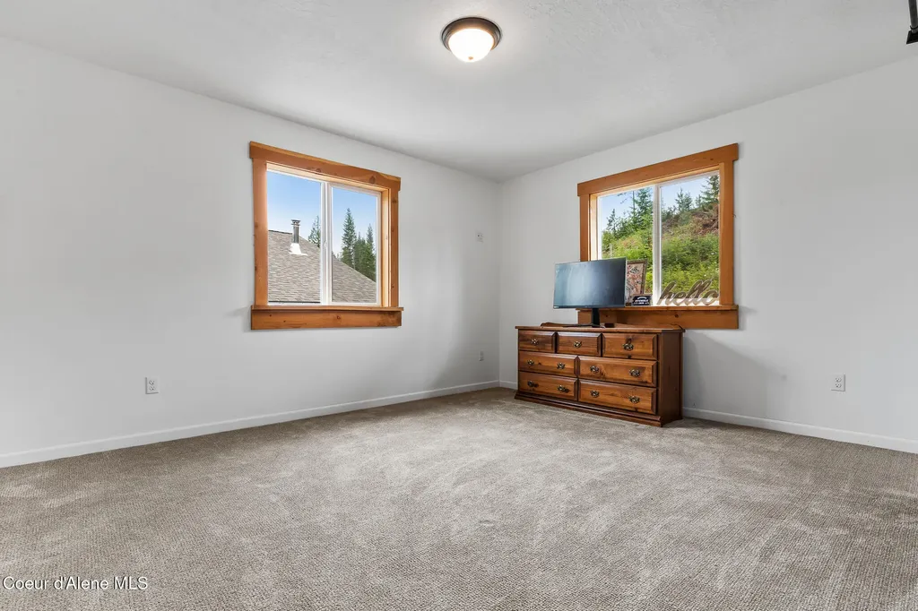 185 Serenity Loop Kingston ID 83839