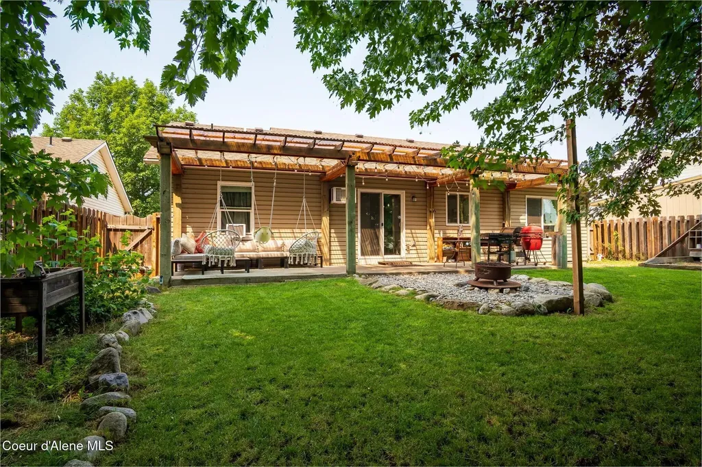 6196 W Lofty Ridge Street Rathdrum ID 83858