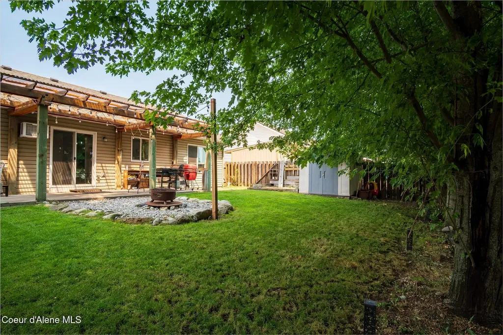 6196 W Lofty Ridge Street Rathdrum ID 83858