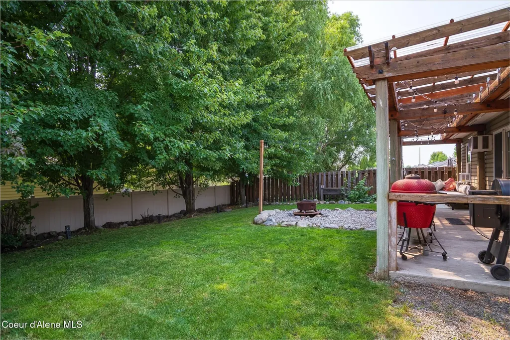6196 W Lofty Ridge Street Rathdrum ID 83858