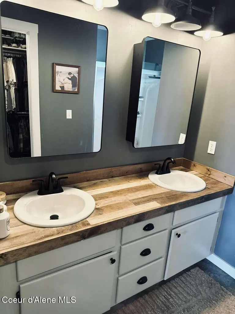 14250 W Prairie Avenue Post Falls ID 83854
