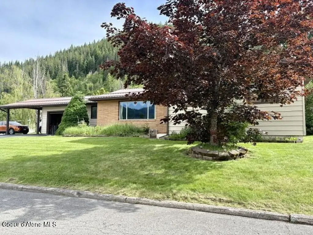 105 W Fir Avenue Osburn ID 83849