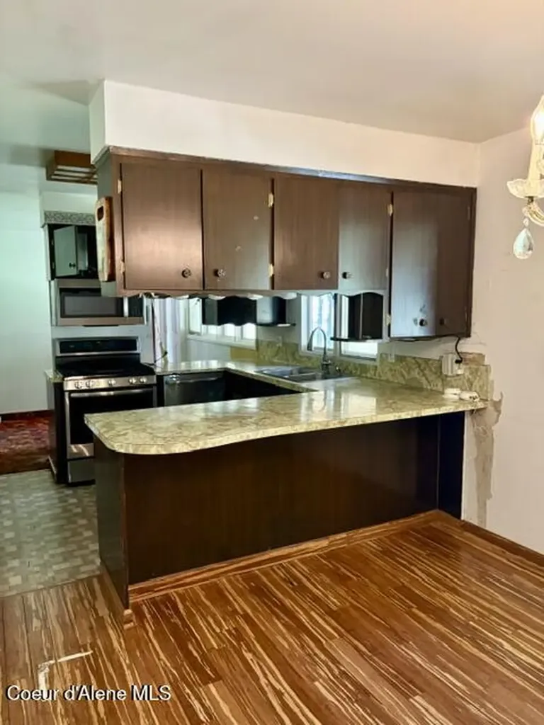 105 W Fir Avenue Osburn ID 83849