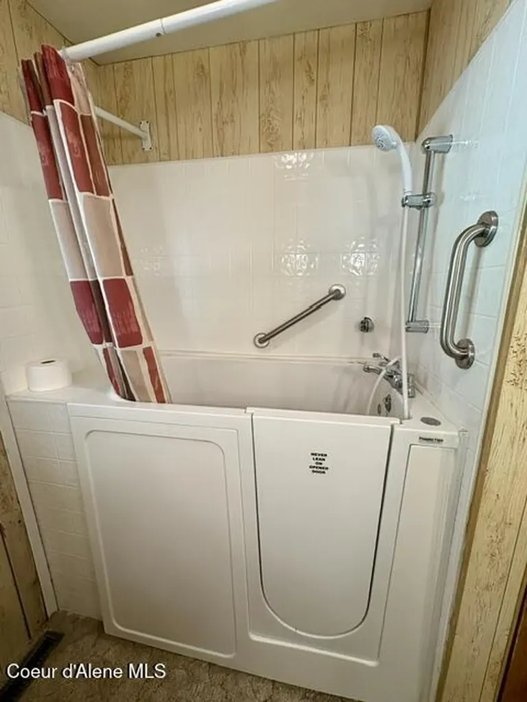 105 W Fir Avenue Osburn ID 83849