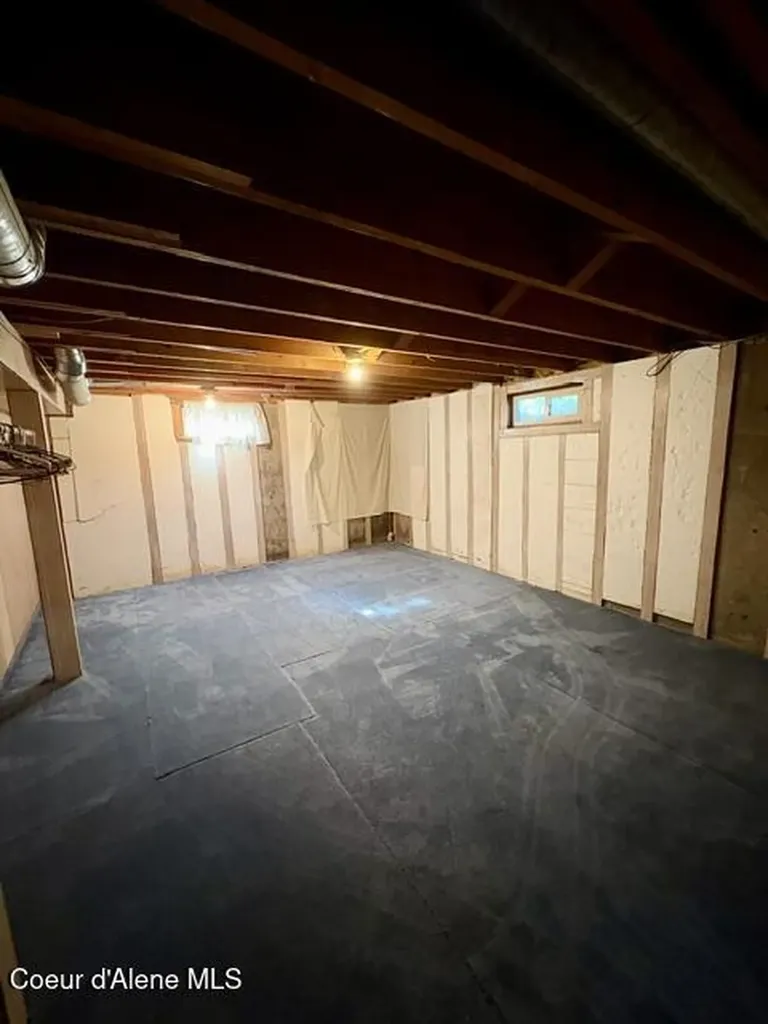 105 W Fir Avenue Osburn ID 83849