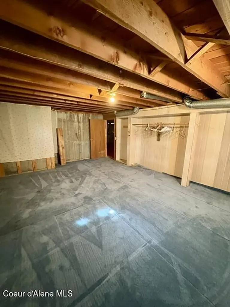 105 W Fir Avenue Osburn ID 83849