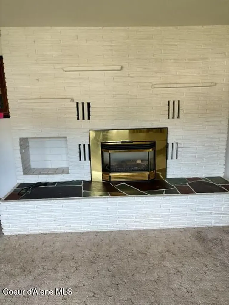105 W Fir Avenue Osburn ID 83849