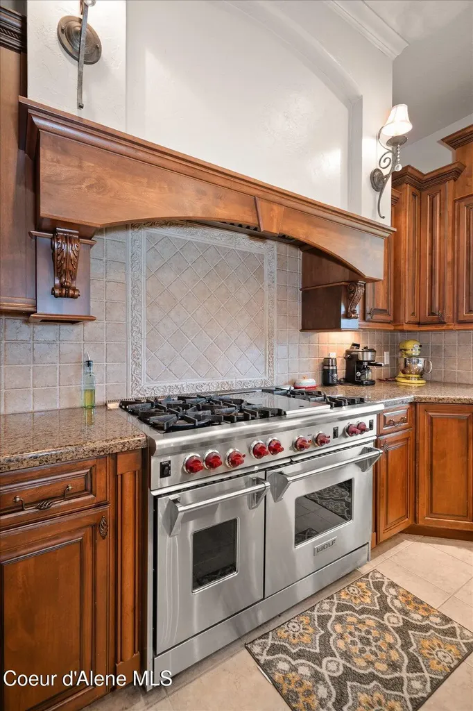 611 N Coles Loop Post Falls ID 83854