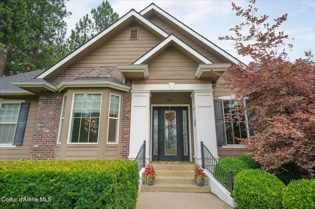 611 N Coles Loop Post Falls ID 83854