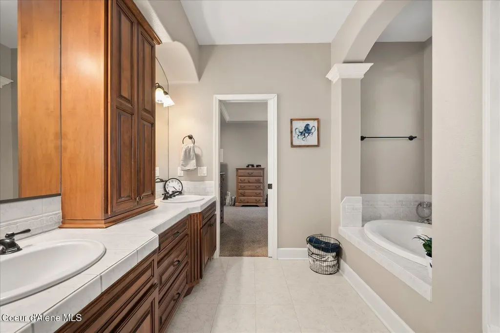 611 N Coles Loop Post Falls ID 83854