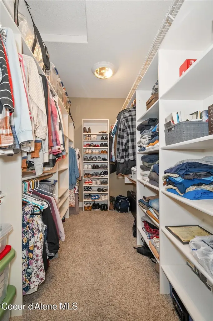 611 N Coles Loop Post Falls ID 83854