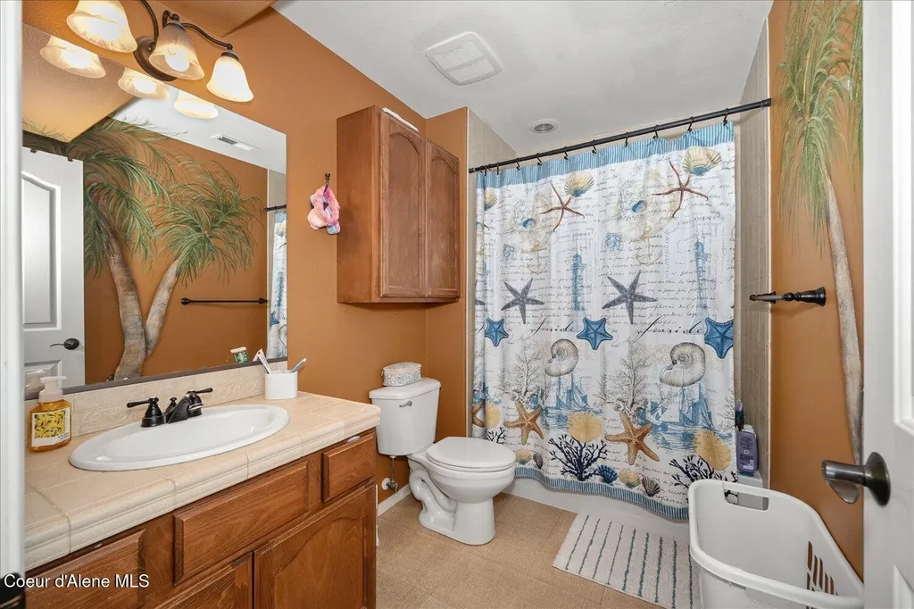 611 N Coles Loop Post Falls ID 83854