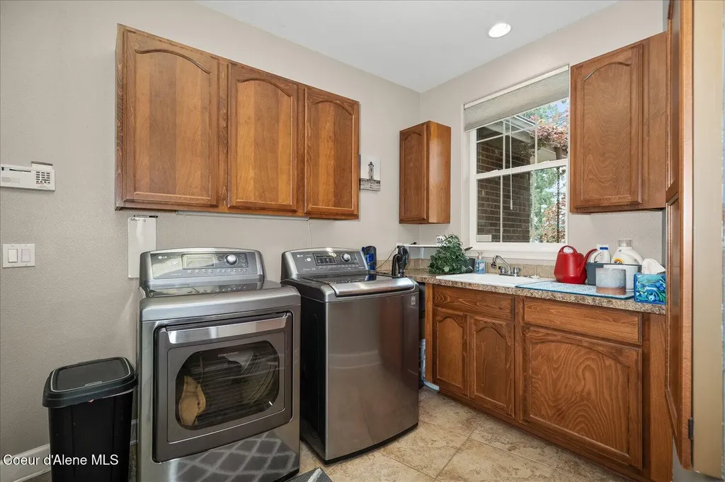611 N Coles Loop Post Falls ID 83854