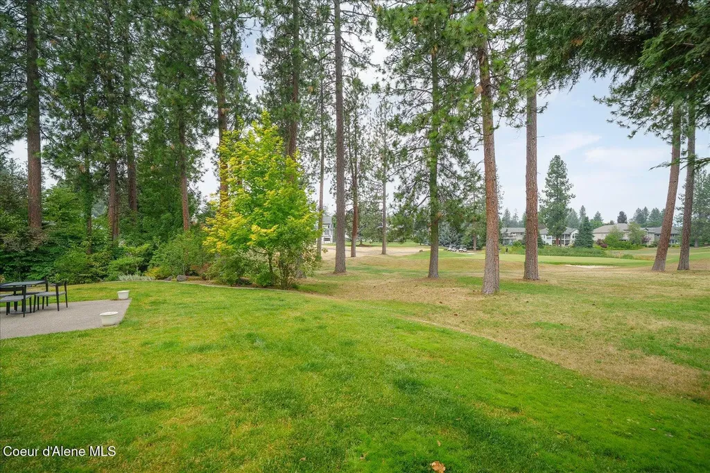 611 N Coles Loop Post Falls ID 83854