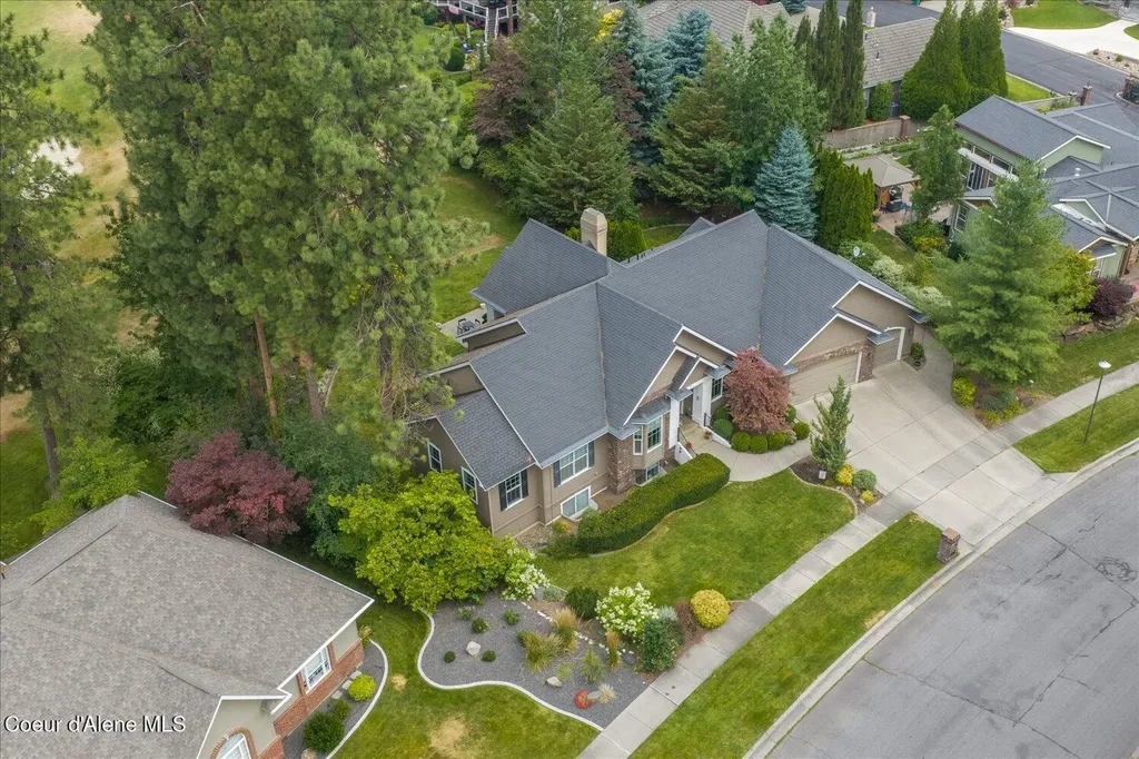 611 N Coles Loop Post Falls ID 83854