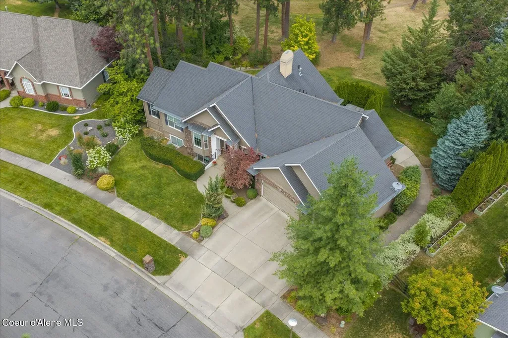611 N Coles Loop Post Falls ID 83854