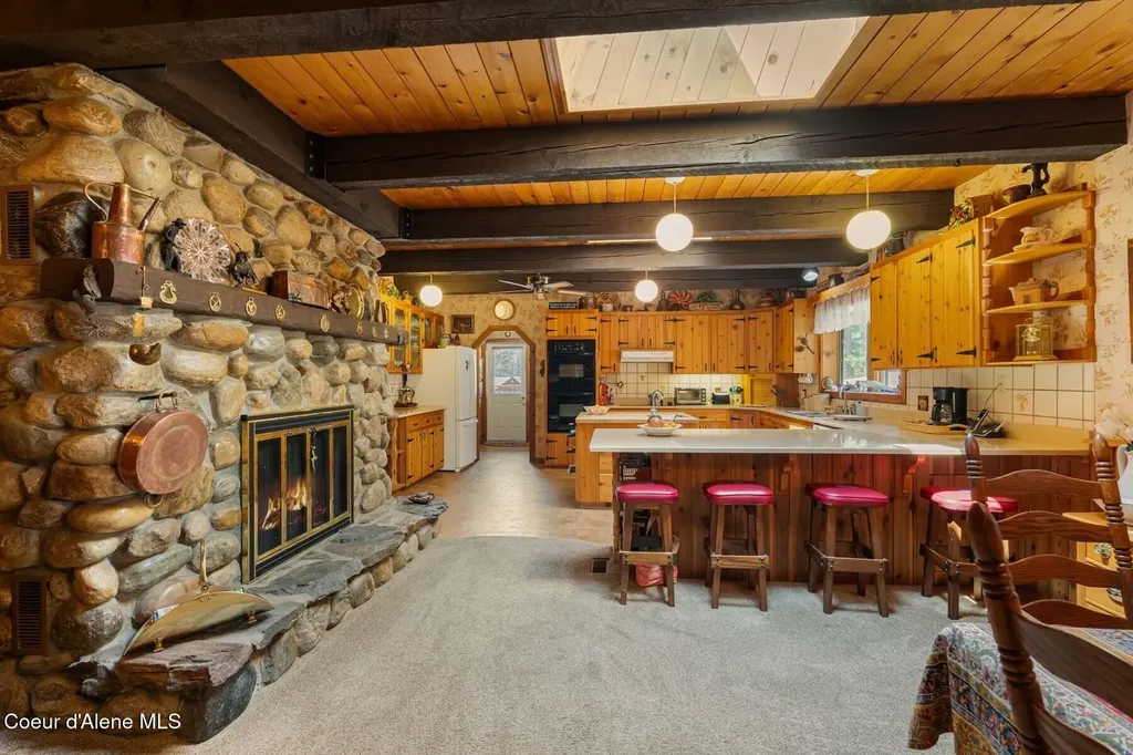 887 Blue Lake Road Priest River ID 83856