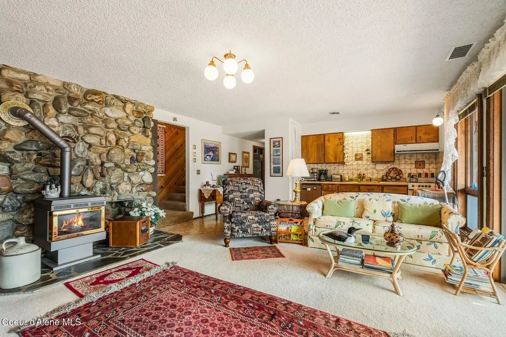 887 Blue Lake Road Priest River ID 83856