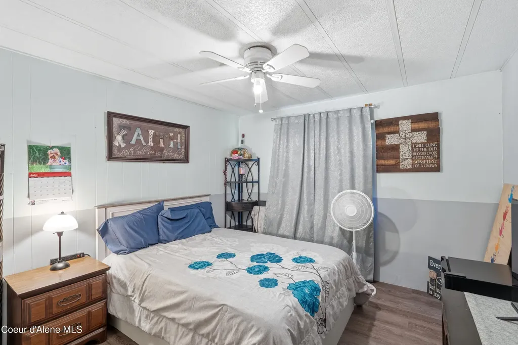 9091 N Starr Loop Hayden ID 83835