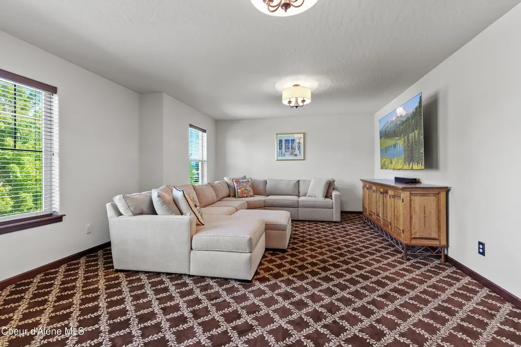 1658 W Boyles Avenue Hayden ID 83835