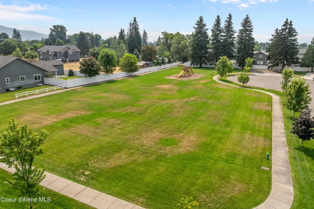 1658 W Boyles Avenue Hayden ID 83835