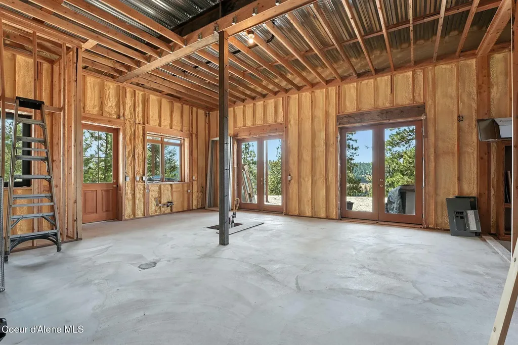 4440 E Lisa Road Harrison ID 83833