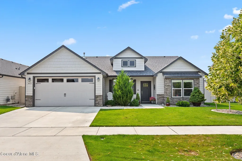 4472 N May Ella Loop Hauser ID 83854
