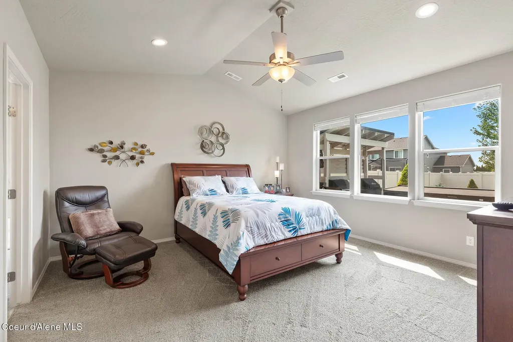 4472 N May Ella Loop Hauser ID 83854